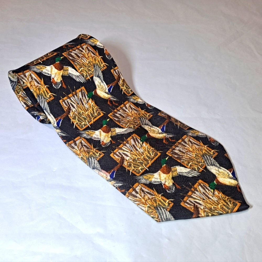 Field & Stream Mallard Duck 💯 Silk Men's Necktie 58" x 4" Black/Gold Wildlife